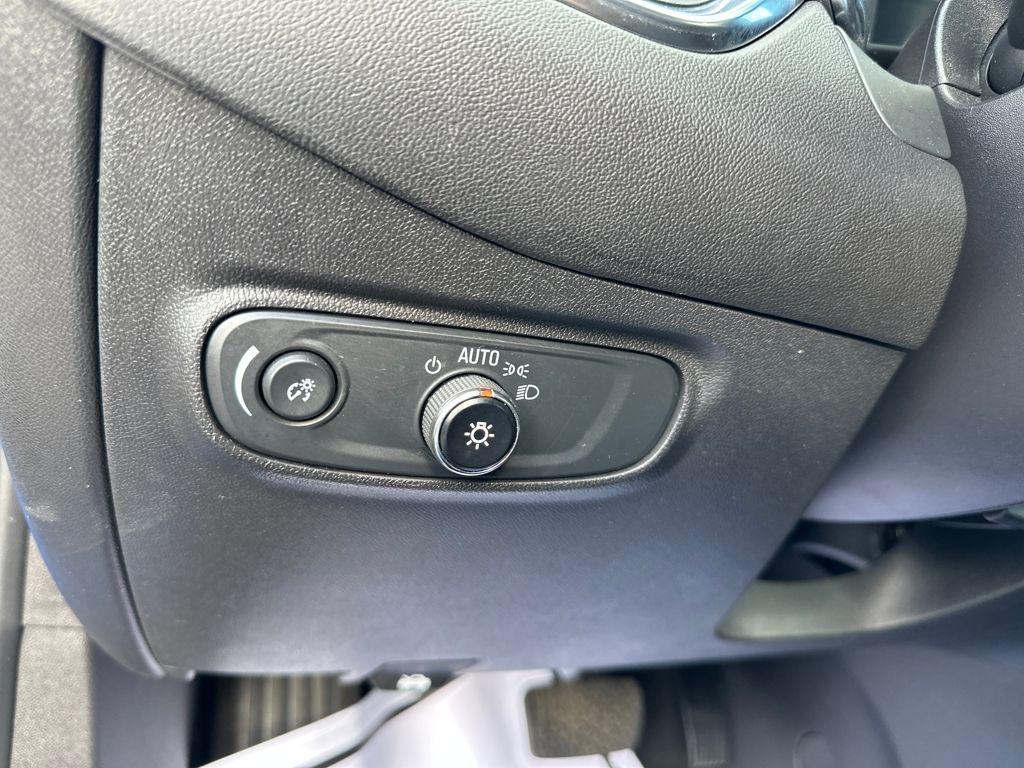 used 2024 Chevrolet Equinox car, priced at $19,645