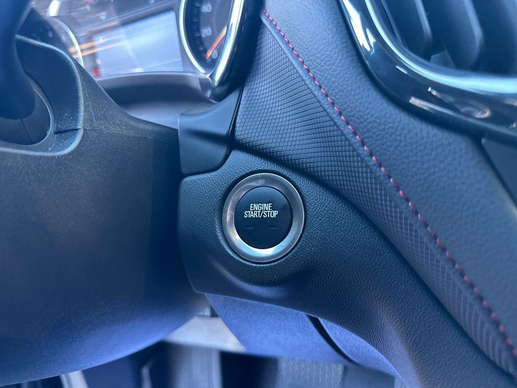 used 2023 Chevrolet Equinox car, priced at $23,456