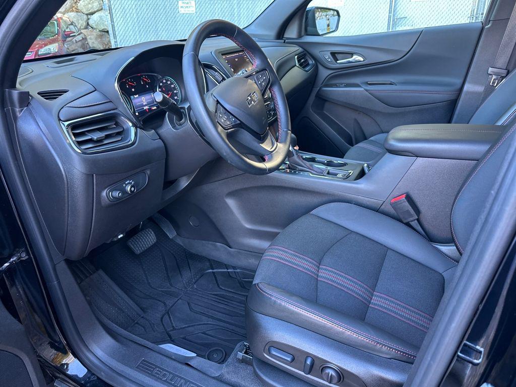used 2023 Chevrolet Equinox car, priced at $23,456