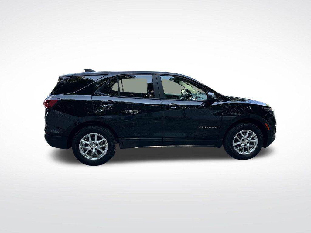 used 2023 Chevrolet Equinox car, priced at $22,354