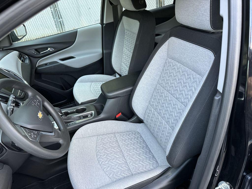used 2023 Chevrolet Equinox car, priced at $22,354