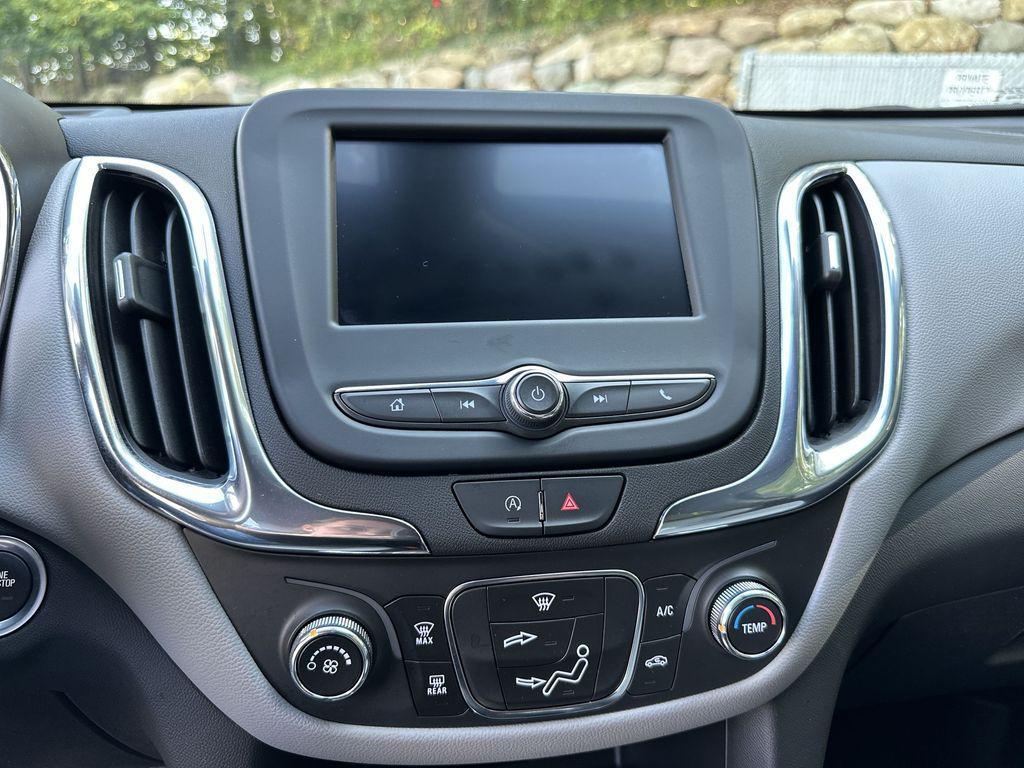 used 2023 Chevrolet Equinox car, priced at $22,354