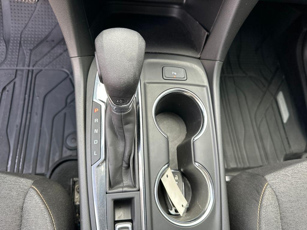 used 2023 Chevrolet Equinox car, priced at $19,856