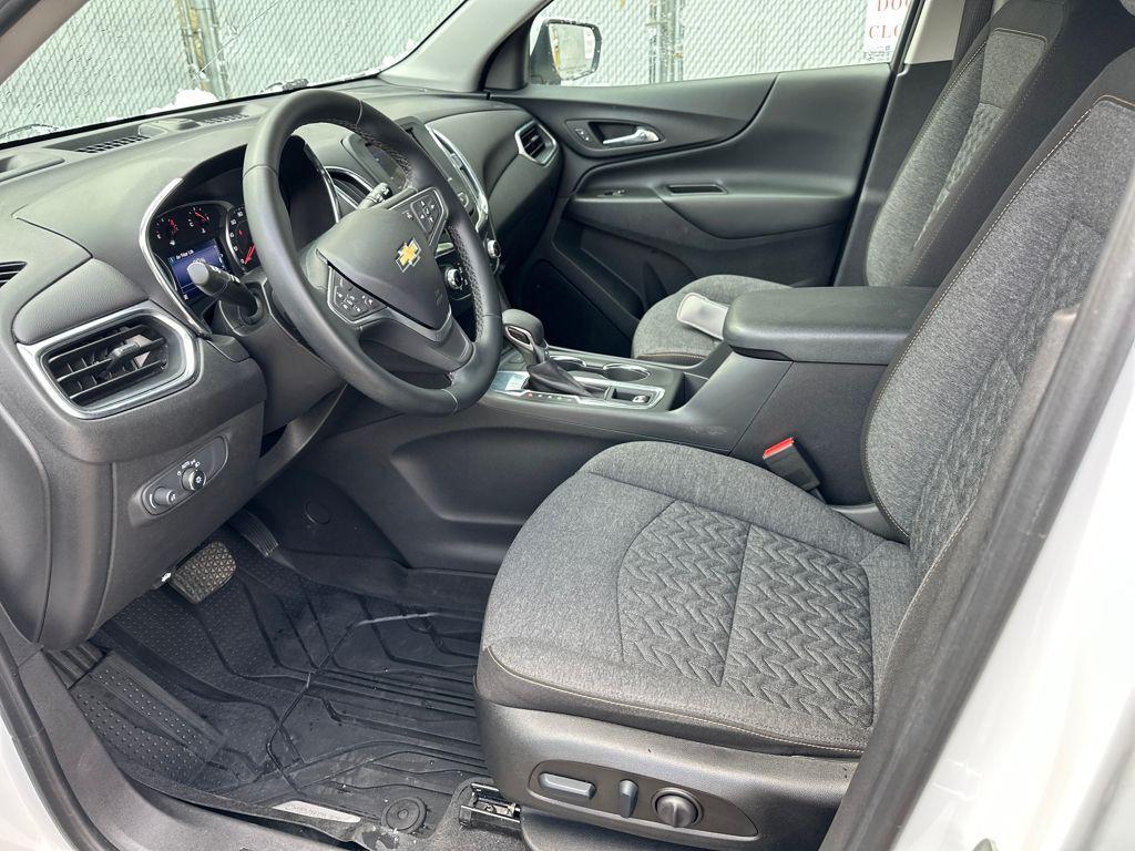 used 2023 Chevrolet Equinox car, priced at $19,856