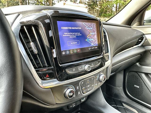 used 2022 Chevrolet Traverse car, priced at $29,999