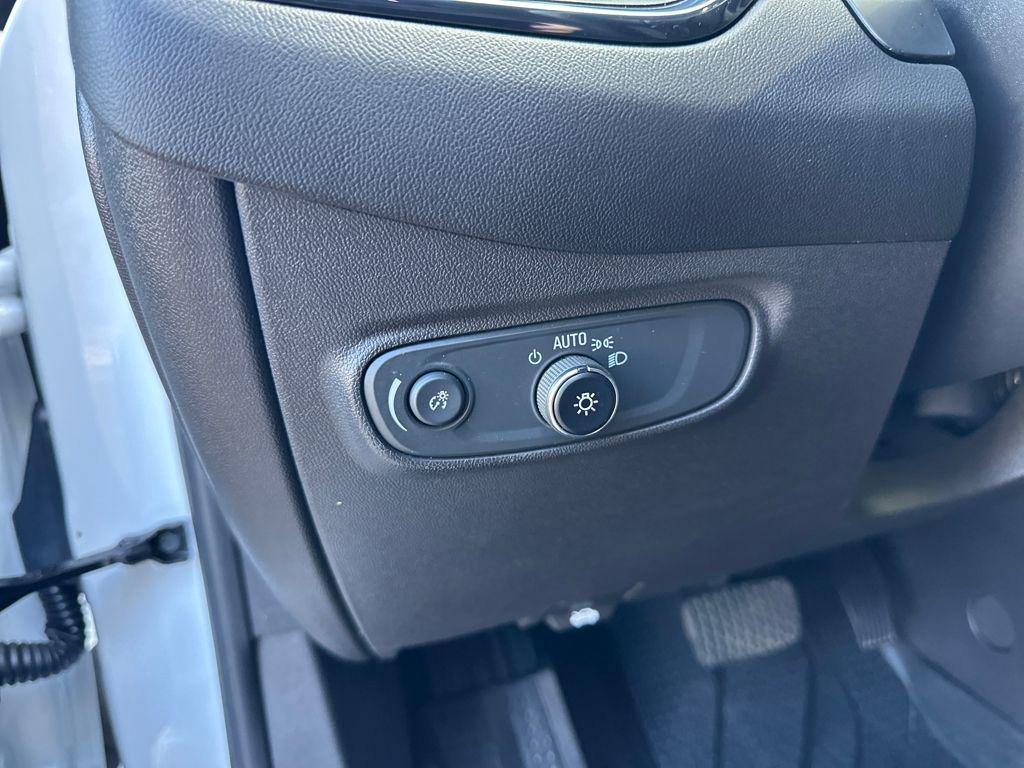 used 2023 Chevrolet Equinox car, priced at $22,283