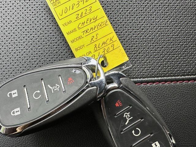 used 2023 Chevrolet Traverse car, priced at $37,999