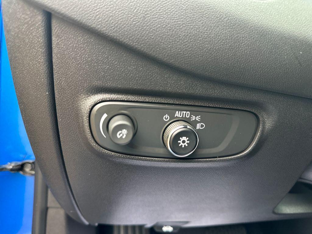 used 2024 Chevrolet Equinox car, priced at $18,987