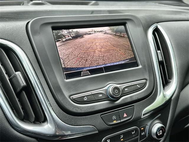 used 2022 Chevrolet Equinox car, priced at $16,999
