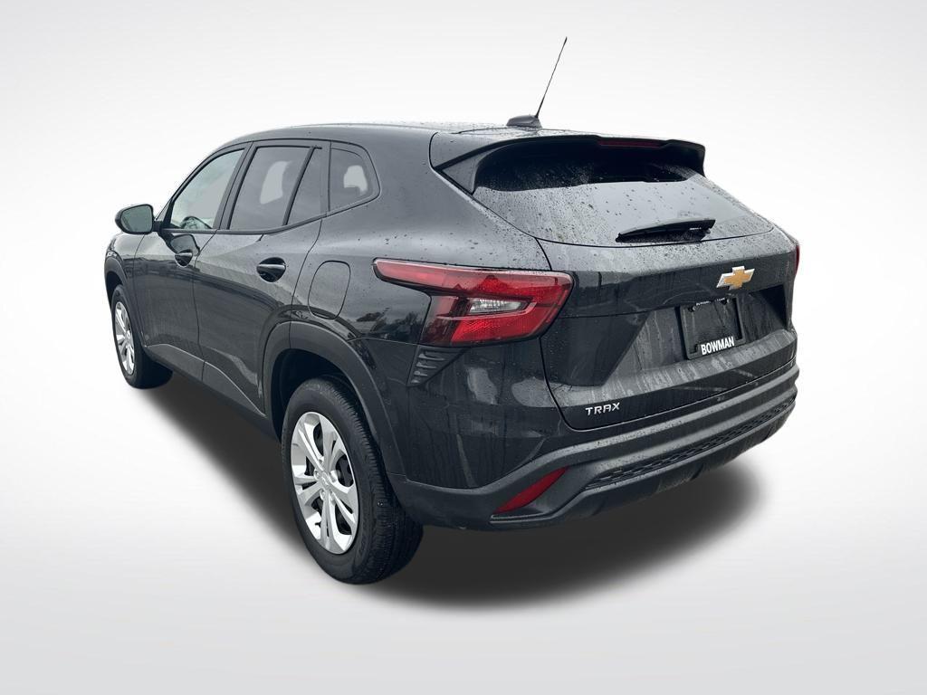 used 2024 Chevrolet Trax car, priced at $20,250