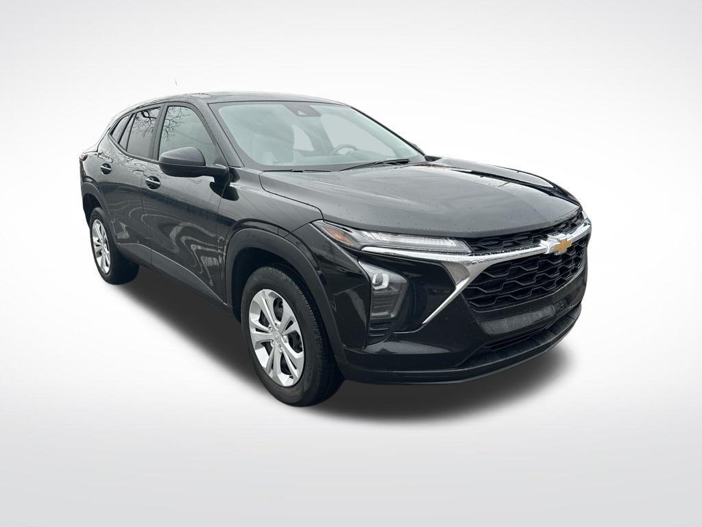 used 2024 Chevrolet Trax car, priced at $20,250