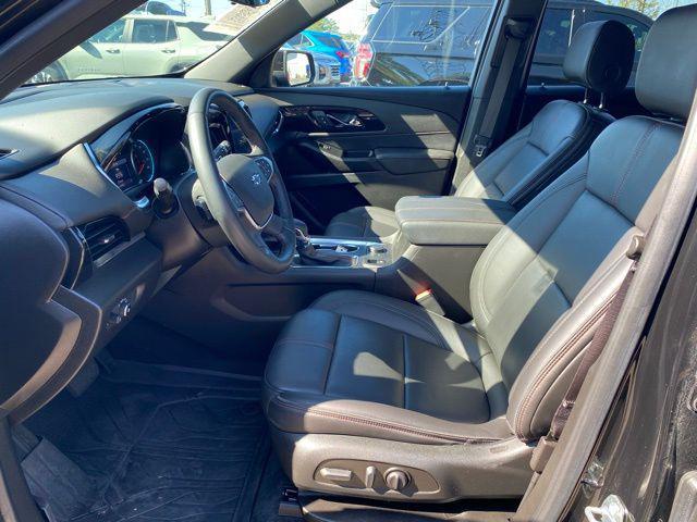 used 2023 Chevrolet Traverse car, priced at $33,999