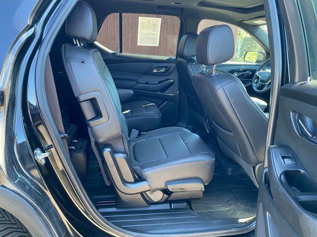 used 2023 Chevrolet Traverse car, priced at $33,999