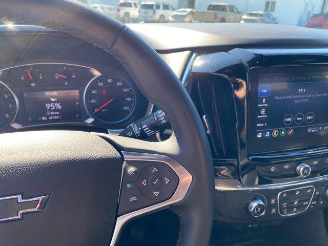 used 2023 Chevrolet Traverse car, priced at $33,999