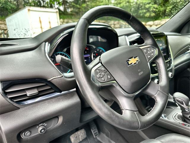 used 2023 Chevrolet Traverse car, priced at $32,451