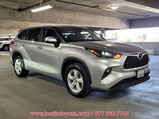 used 2023 Toyota Highlander car, priced at $38,998