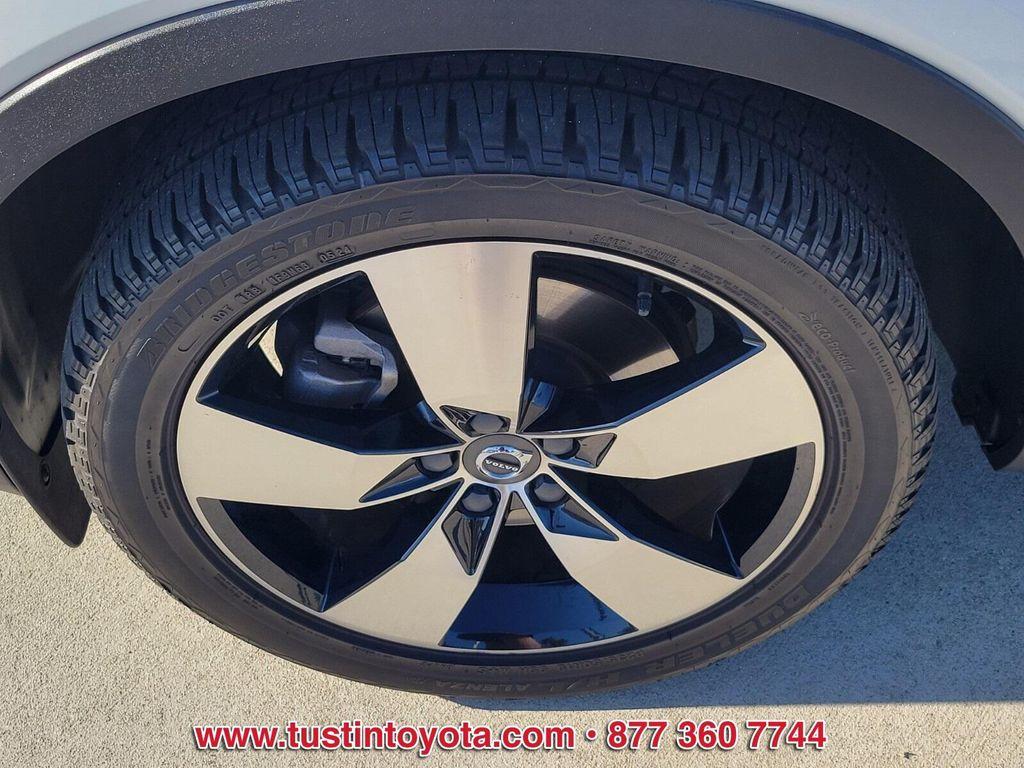 used 2021 Volvo XC40 car, priced at $16,998