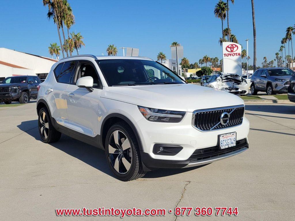 used 2021 Volvo XC40 car, priced at $16,998