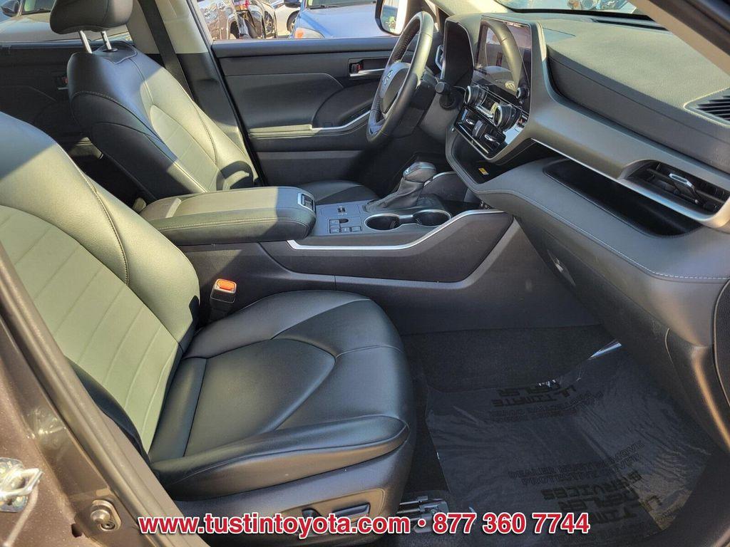 used 2024 Toyota Highlander car, priced at $41,888