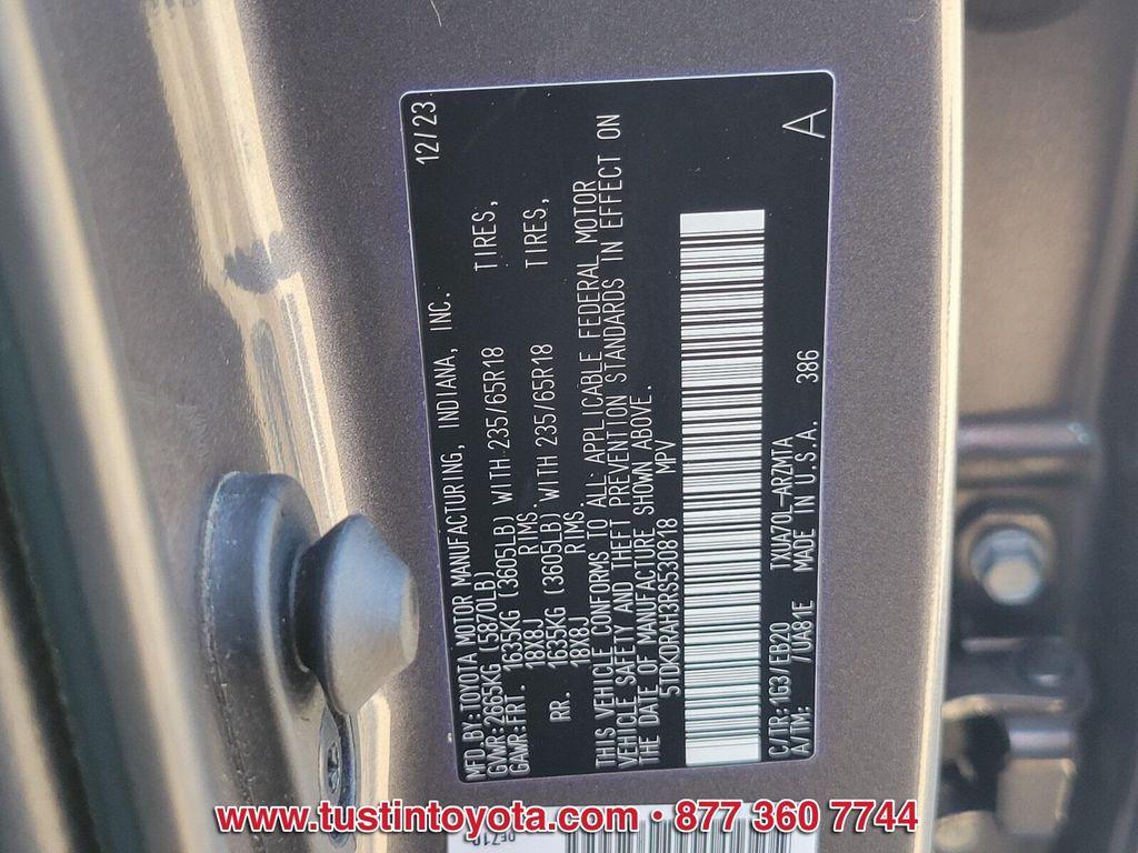 used 2024 Toyota Highlander car, priced at $41,888