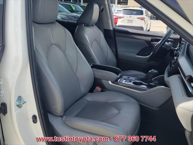 used 2022 Toyota Highlander car, priced at $38,288