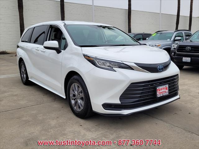 used 2023 Toyota Sienna car, priced at $42,998