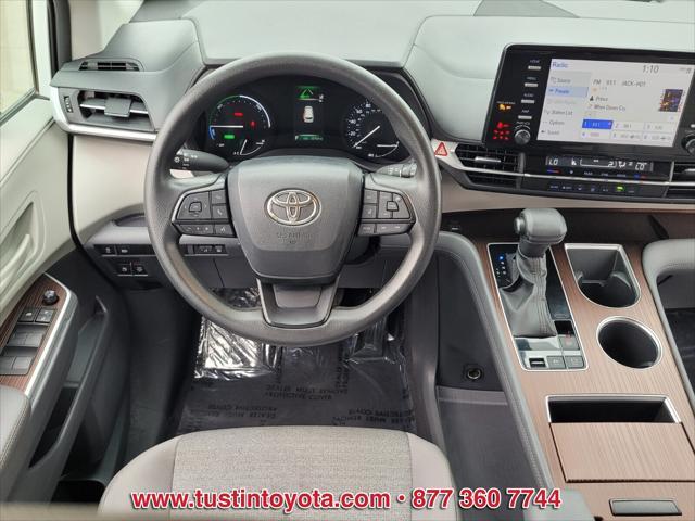 used 2023 Toyota Sienna car, priced at $42,998