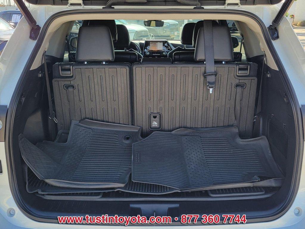 used 2022 Toyota Highlander car, priced at $33,995
