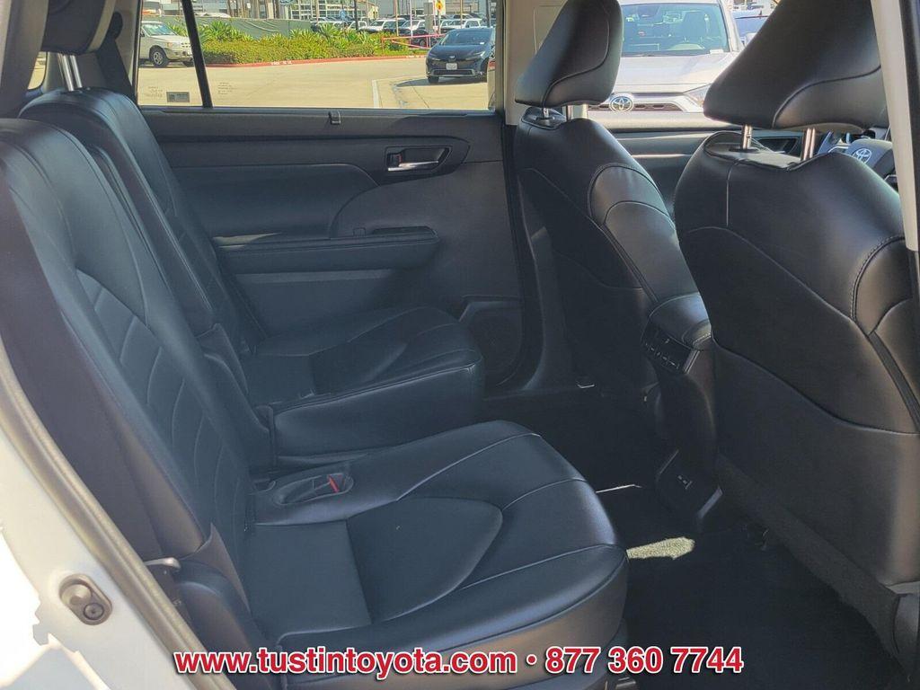 used 2022 Toyota Highlander car, priced at $33,995