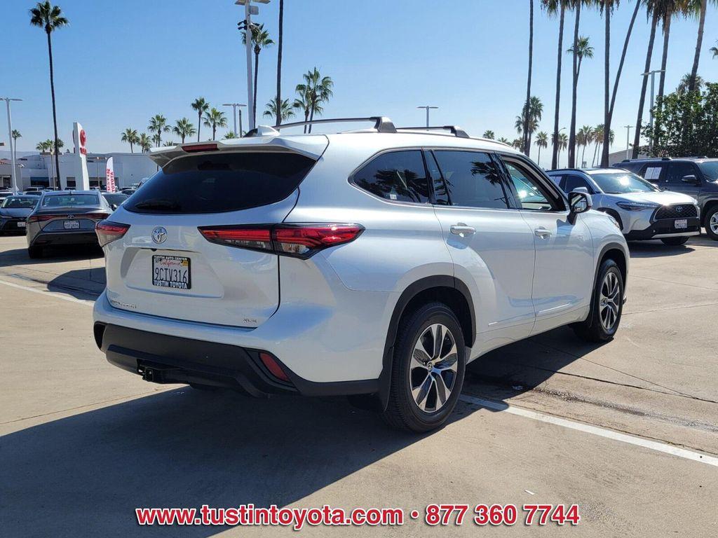 used 2022 Toyota Highlander car, priced at $33,995