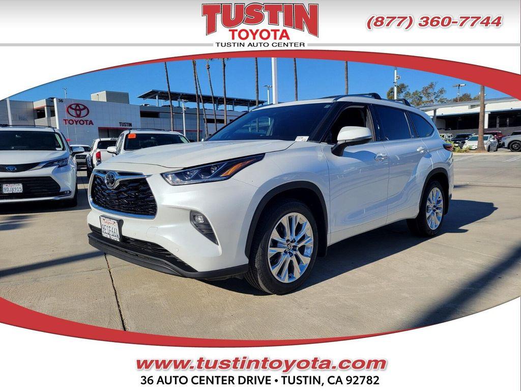 used 2023 Toyota Highlander car, priced at $45,998