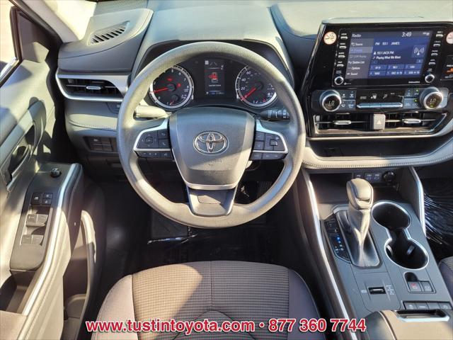 used 2022 Toyota Highlander car, priced at $34,500