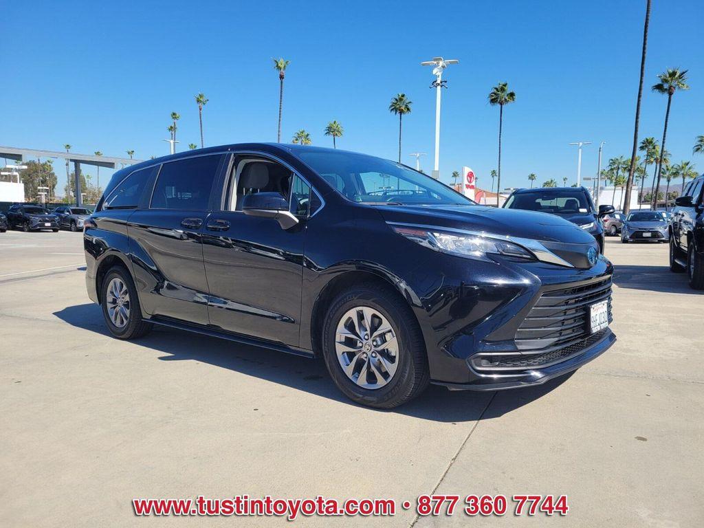 used 2023 Toyota Sienna car, priced at $39,999
