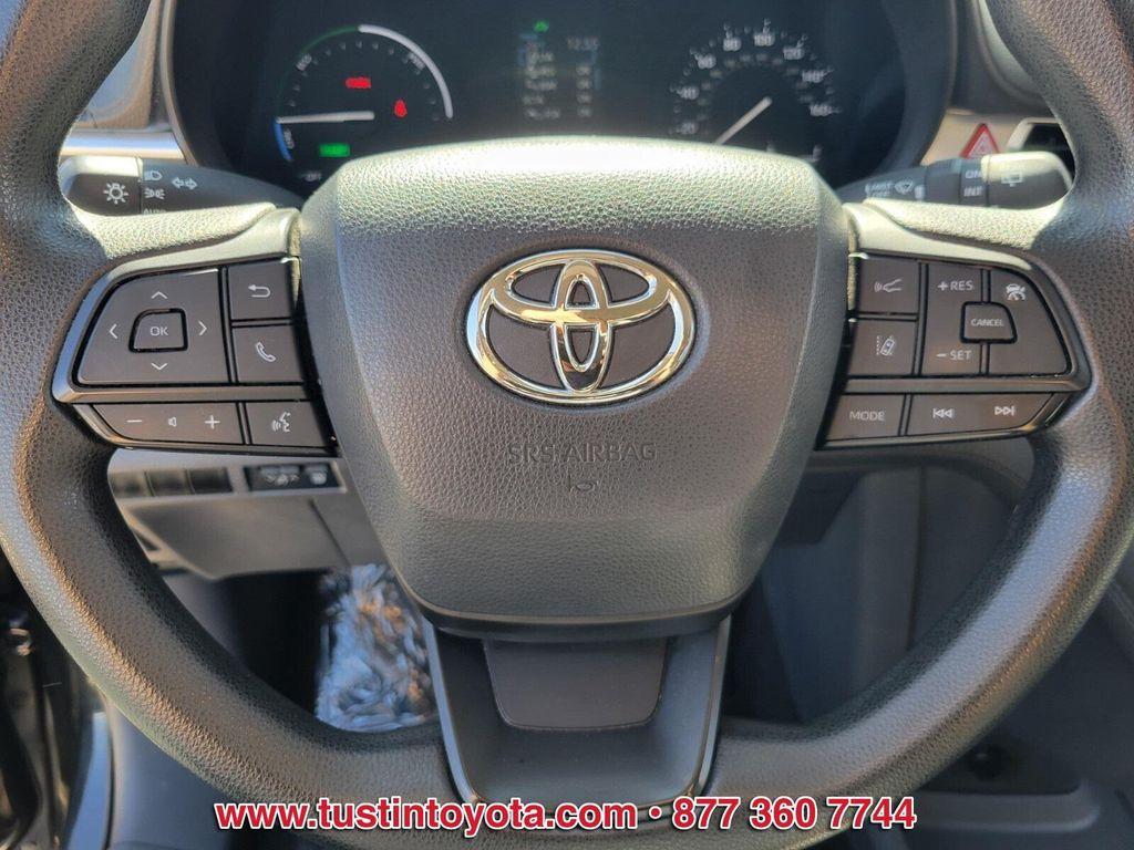 used 2023 Toyota Sienna car, priced at $39,999