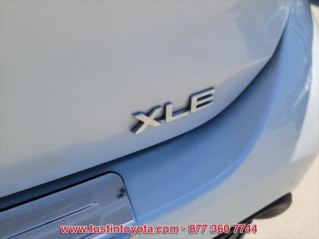 used 2022 Toyota Highlander car, priced at $38,999