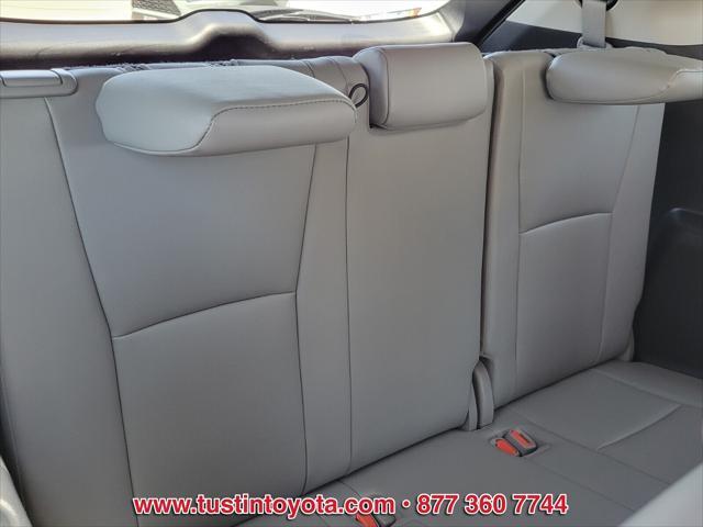 used 2022 Toyota Highlander car, priced at $38,999