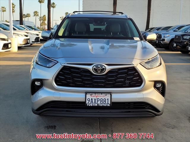 used 2022 Toyota Highlander car, priced at $37,500