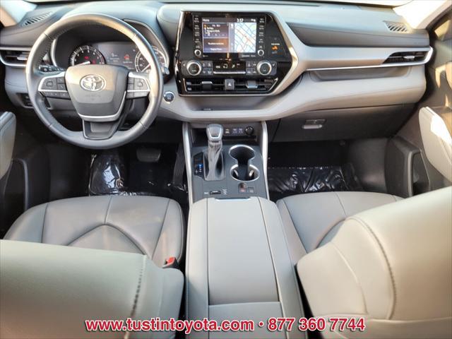 used 2022 Toyota Highlander car, priced at $37,500