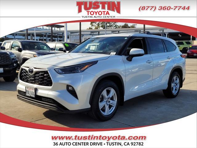 used 2022 Toyota Highlander car, priced at $33,998