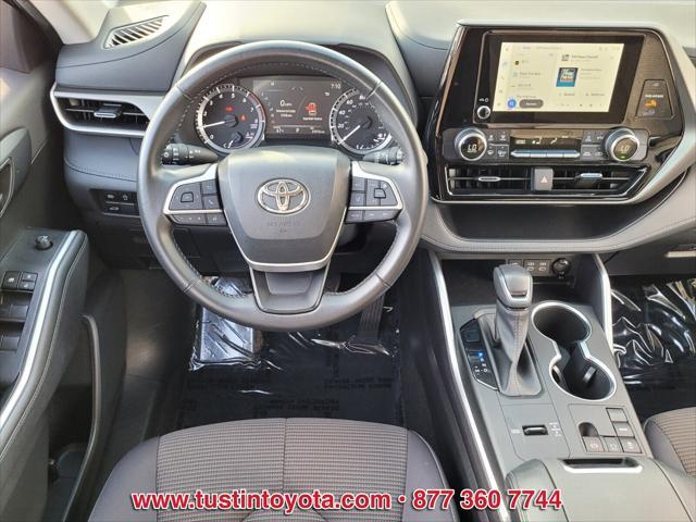 used 2023 Toyota Highlander car, priced at $38,998