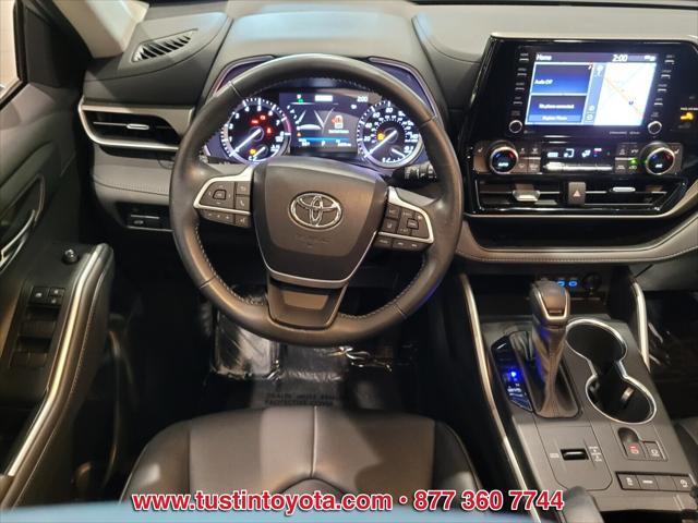 used 2022 Toyota Highlander car, priced at $38,998