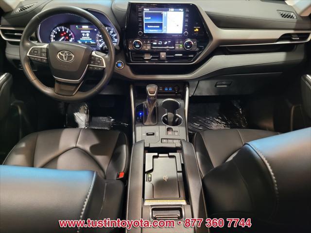 used 2022 Toyota Highlander car, priced at $38,998