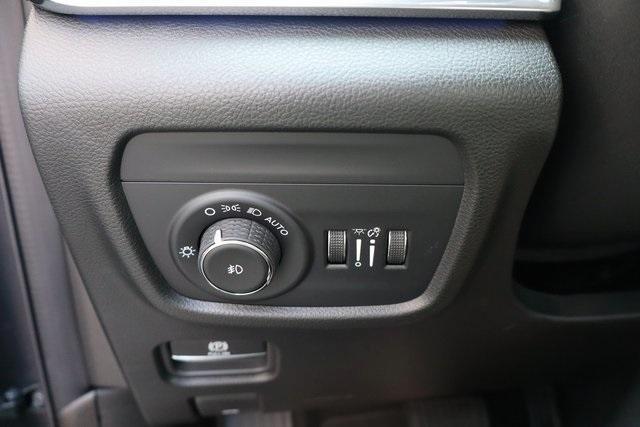 new 2025 Jeep Grand Cherokee car, priced at $57,786