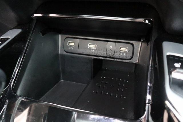 used 2023 Kia Sorento car, priced at $34,900