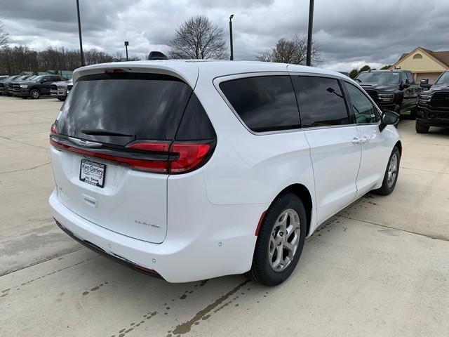 new 2024 Chrysler Pacifica car, priced at $45,651