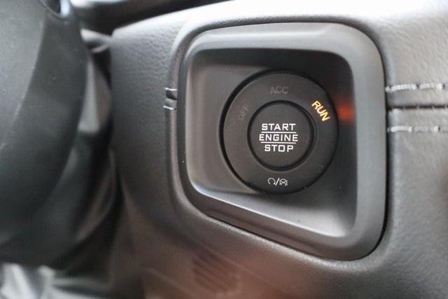 new 2025 Jeep Gladiator car, priced at $45,427