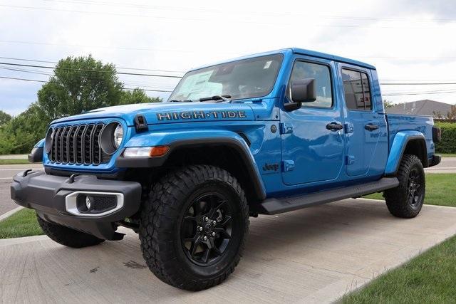 new 2025 Jeep Gladiator car, priced at $45,427