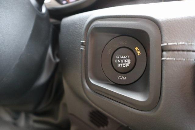 new 2025 Jeep Gladiator car, priced at $44,918