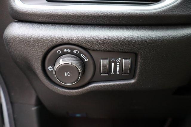 new 2026 Chrysler Pacifica car, priced at $53,941