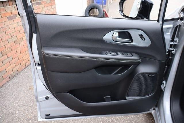 new 2026 Chrysler Pacifica car, priced at $53,941